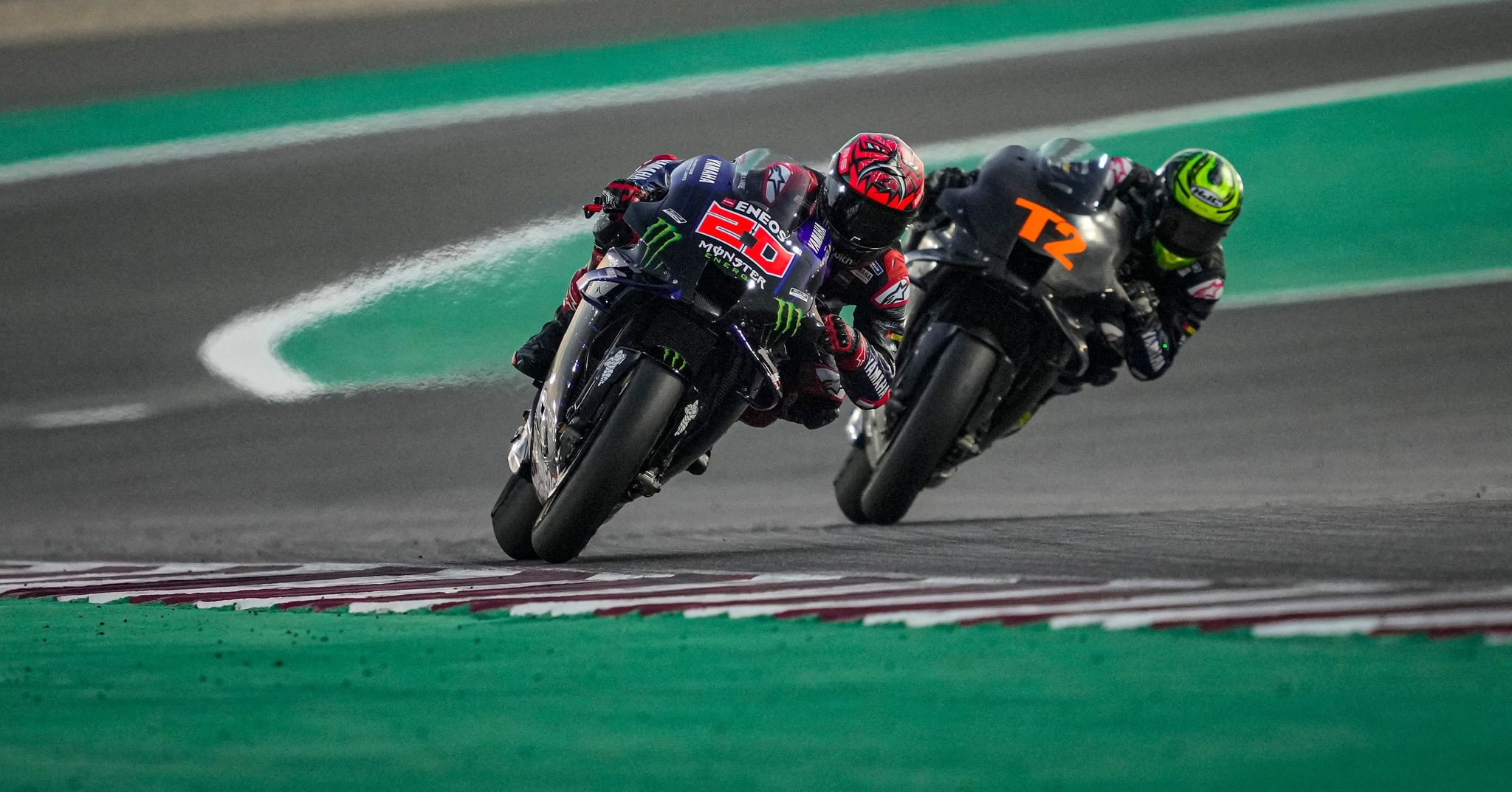 Read more about the article Rykende ferske nyheter! Evigunge Cal Crutchlow fortsetter som testfører for Yamaha