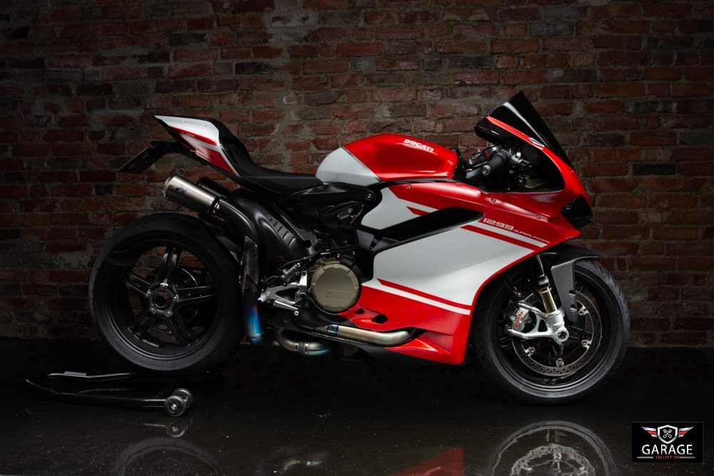 Read more about the article La bestia brutale, Ducati 1299 Superleggera