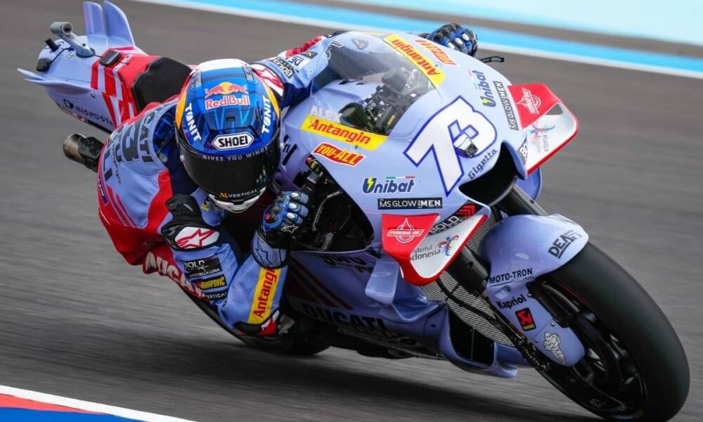 Read more about the article MotoGP Silverstone: Alex Márquez med sin første seier
