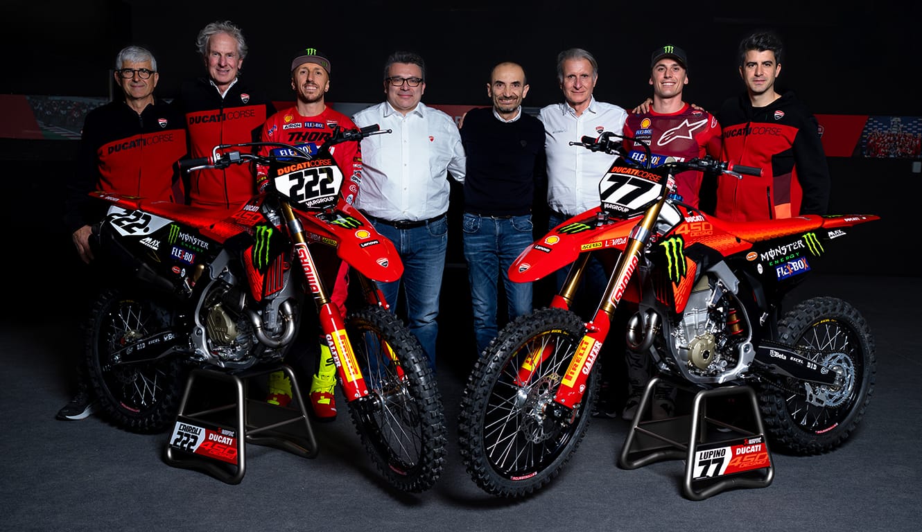 Read more about the article Ducati Desmo 450 MX lansering