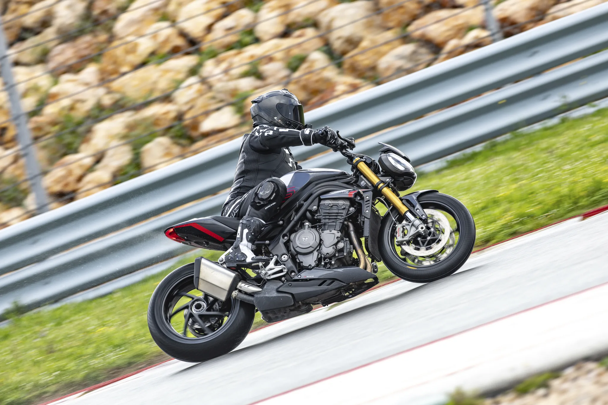 Read more about the article Vi har testet den nye Triumph Speed Triple 1200 RS